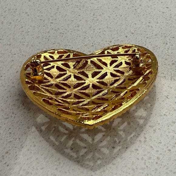 Vintage Gold Tone Heart Brooch with Rhinestones - Picture 8 of 9